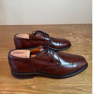 Allen Edmonds Burton Apron Toe Derby Shoes in Bourbon Aniline Calf, size 9.5 D
